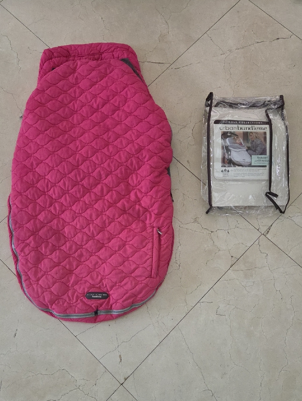 JJ Cole Bundle Me Urban Stylish Fleece Seat Protector HOT PINK